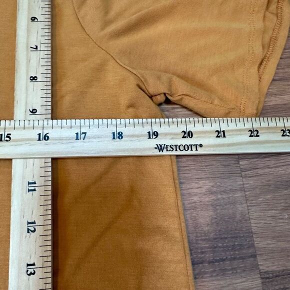 Zenana Short Sleeve V-neck, Mustard Yellow T-Shirt women size Large - Picture 8 of 9